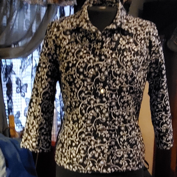 CROFT & BARROW, BLACK JACKET WITH WHITE SHIMMERY EMBROIDERY, 100% COTTON, SIZE L - Picture 2 of 9